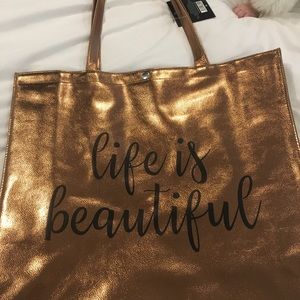Large tote